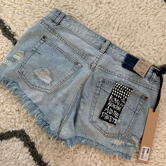 Ksubi The Tongue N Cheek short - Picture 3 of 4